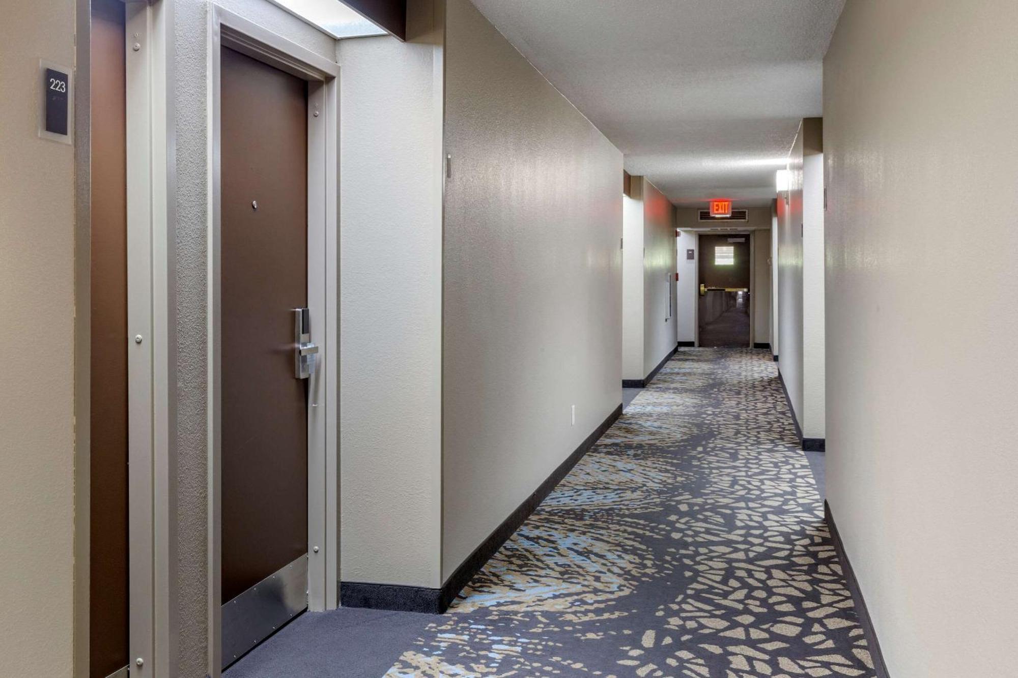 Sleep Inn Fayetteville I-95 Экстерьер фото